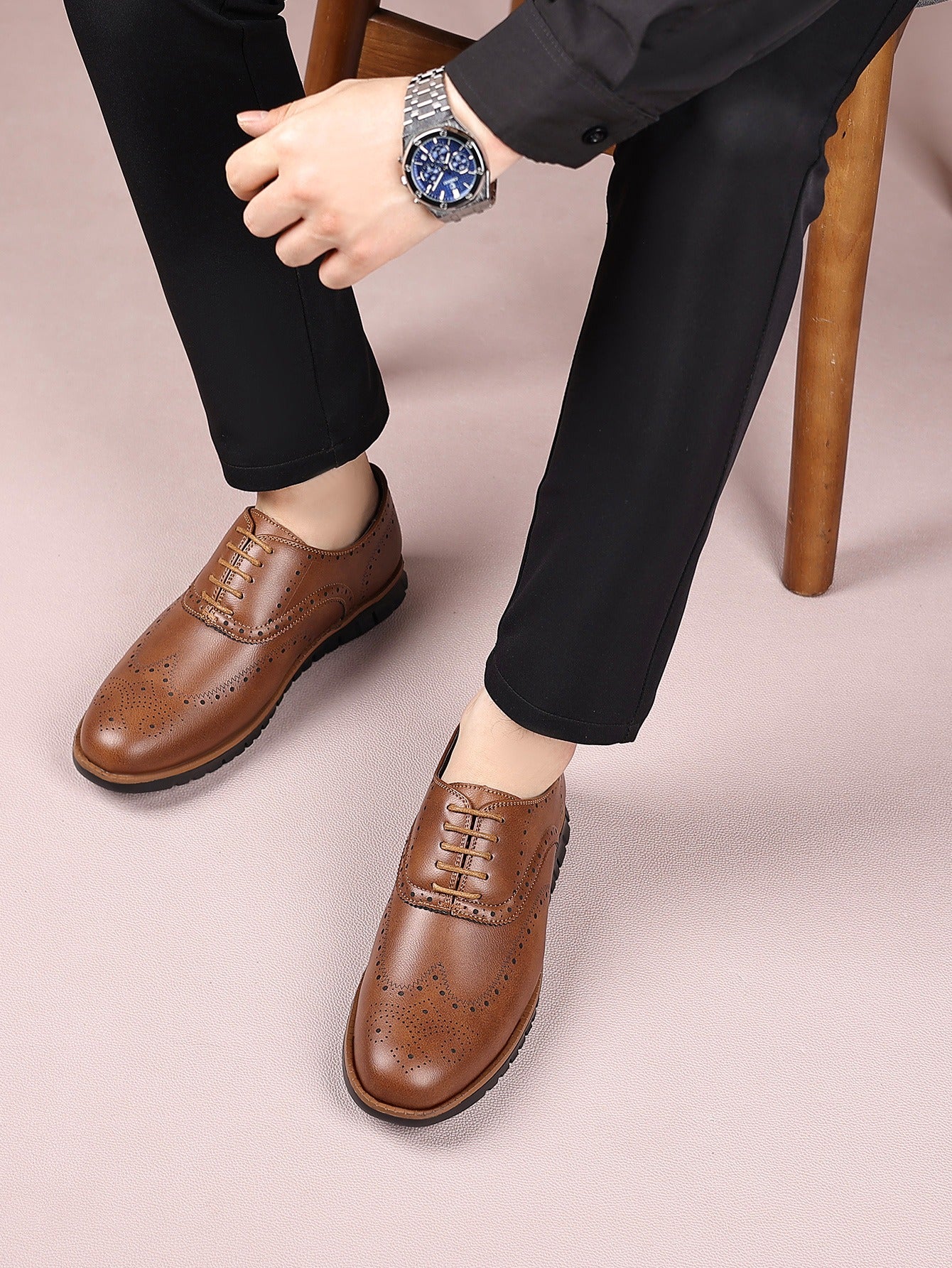 Retro hollow-soled work and casual Oxford leather shoes