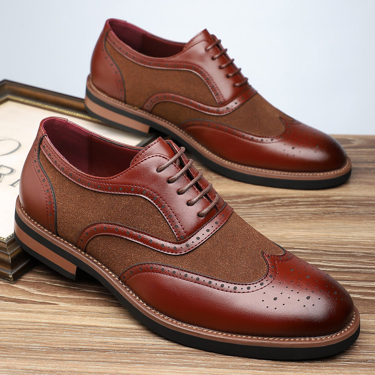 Carved Oxford comfortable breathable shoes