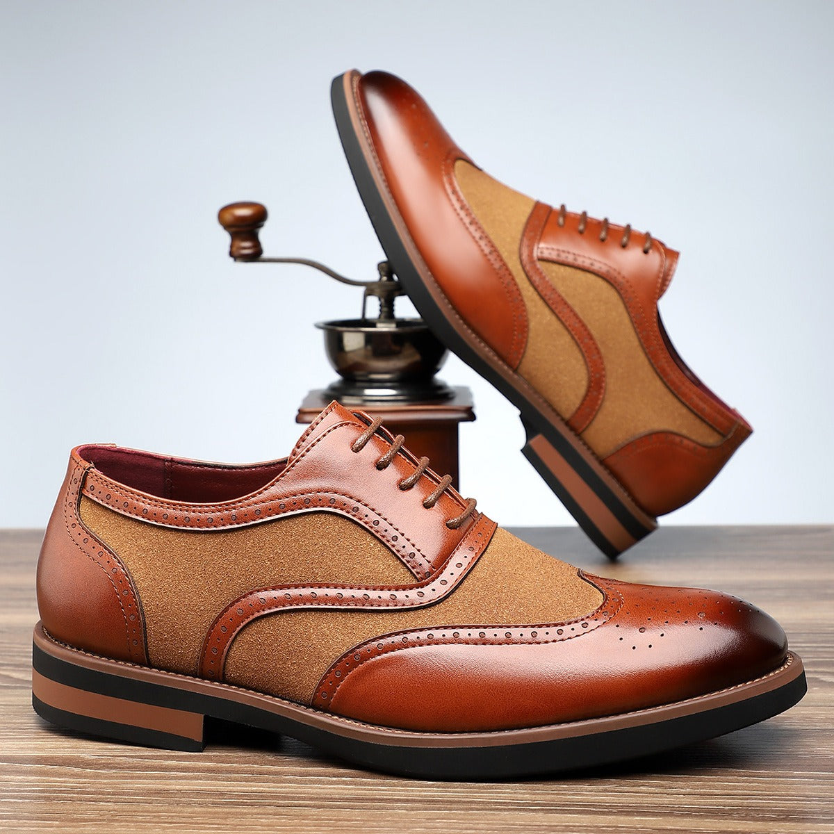 Carved Oxford comfortable breathable shoes